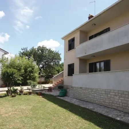 In - Istrien 10864 * Пула