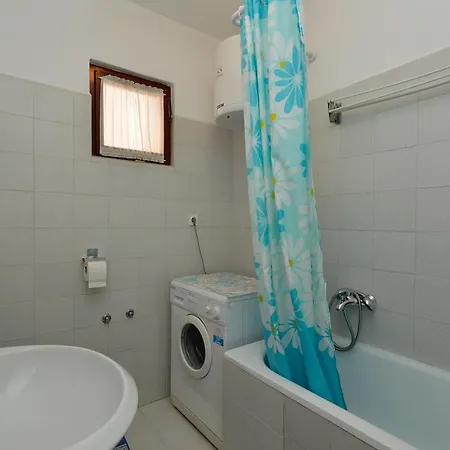 In - Istrien 10864 *