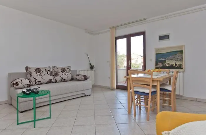 In - Istrien 10864 *